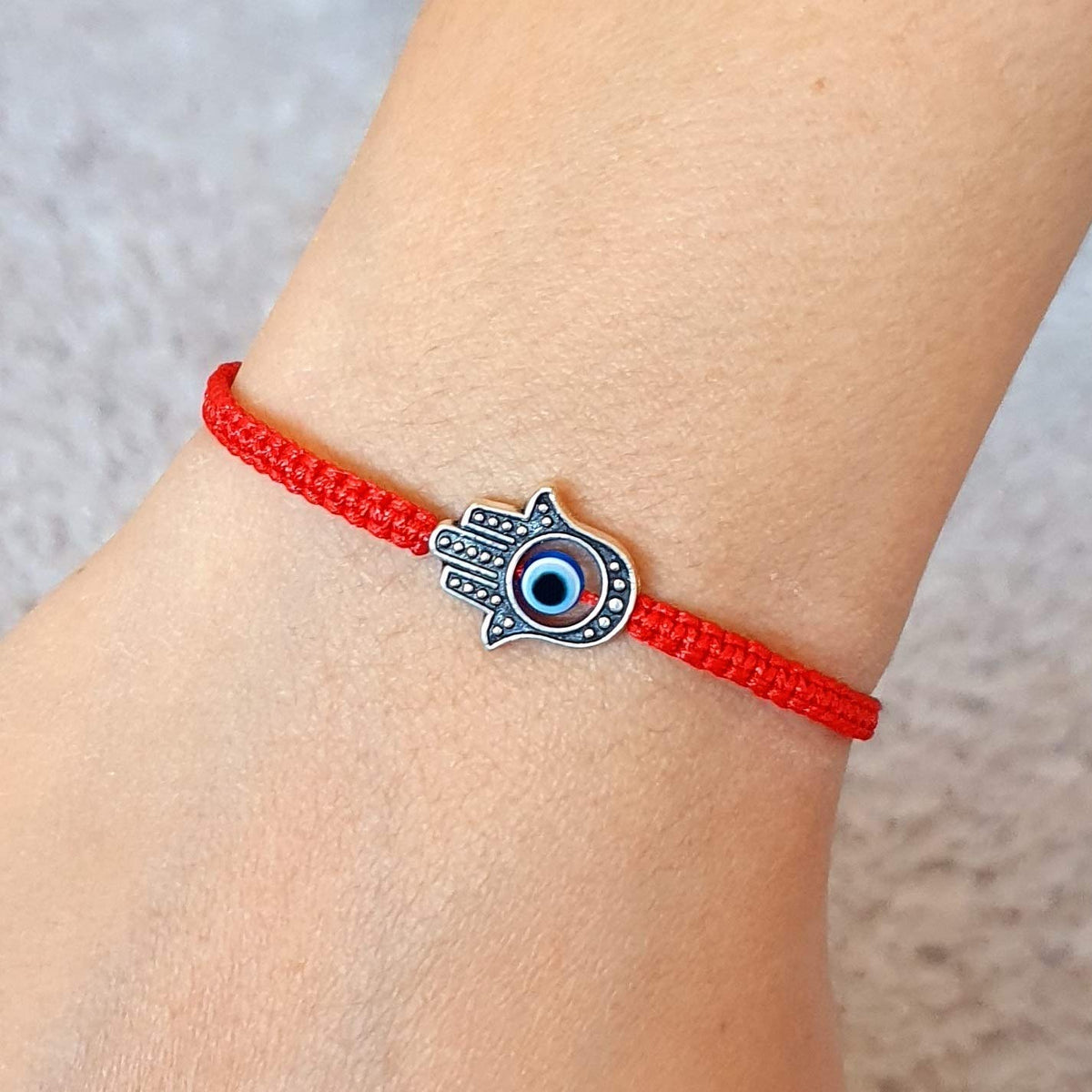 MYSTIC JEWELS By Dalia - Pulsera Hilo Rojo Macrame para Suerte - Ojo turco Azul con Mano de Fatima Hamsa