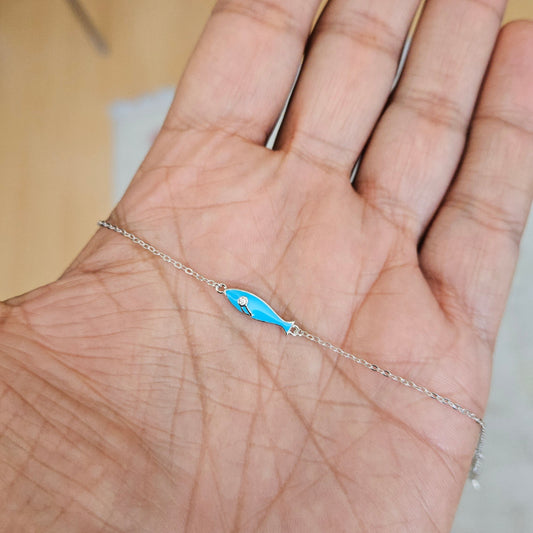 Pulsera de Cadena con Dije de Pez en Plata 925 – Esmalte Azul y Circonita – Diseño Minimalista con Acabado en Rodio – Ajustable 16 + 3 cm – Con Bolsita de Regalo